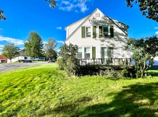 7 Church Ln, Machias, ME 04654