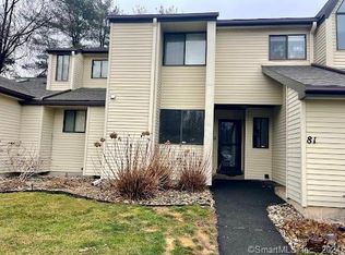 83 Simsbury Lndg, Simsbury, CT 06070