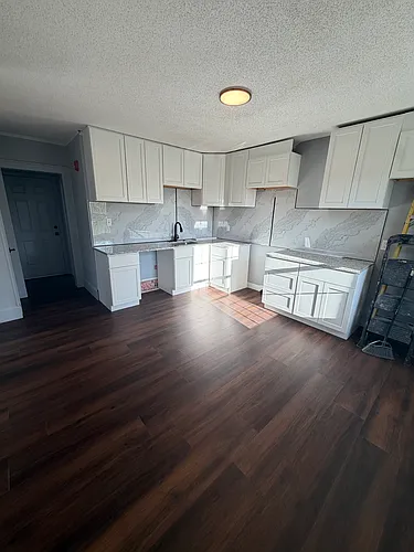 196 Woodland St Photo 1