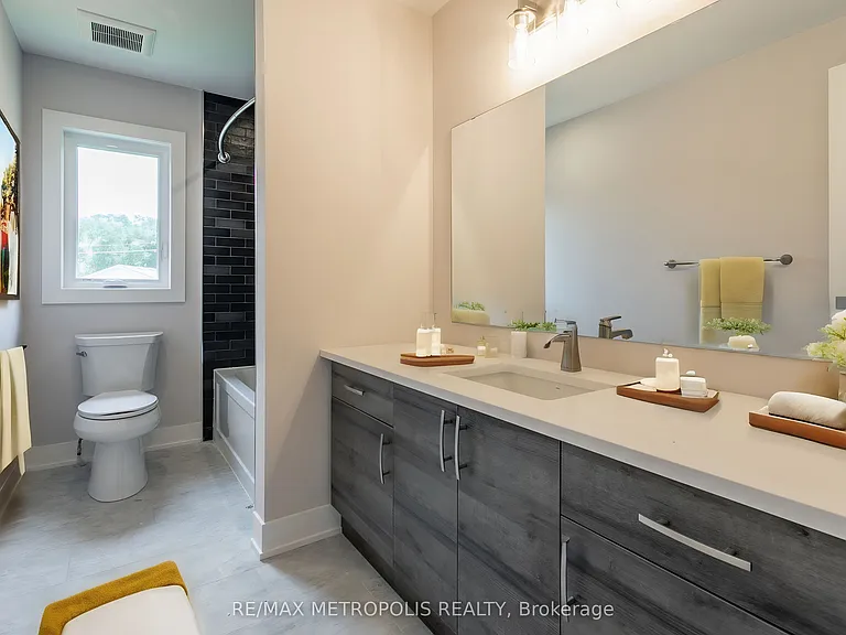 297 Whiting St #8 — Photo 10