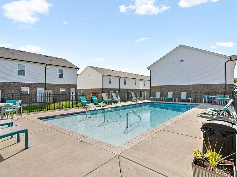 Alto Luxury Townhomes — Photo 4