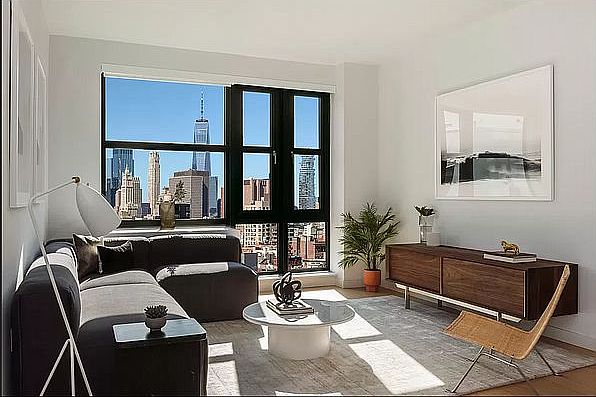 1st image of 171 Suffolk St #7D