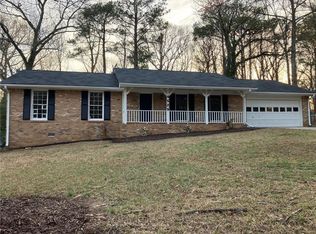 4525 Tudor Castle Dr, Decatur, GA 30035