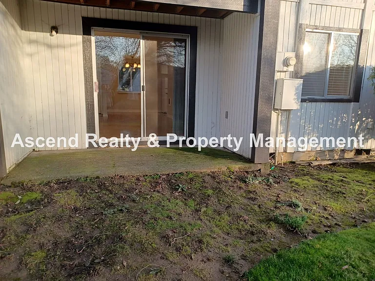 14095 SW Walker Rd #71 — Photo 14