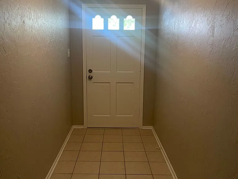 1321 Carnegie Dr — Photo 9