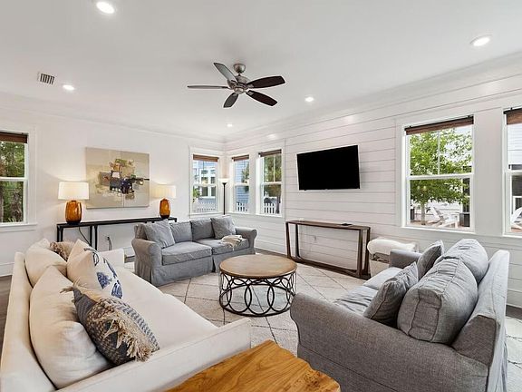 5th image of 38 E Crabbing Hole Ln