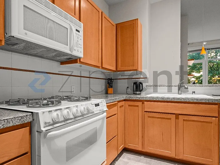 2801 1st Ave #114 — Photo 13