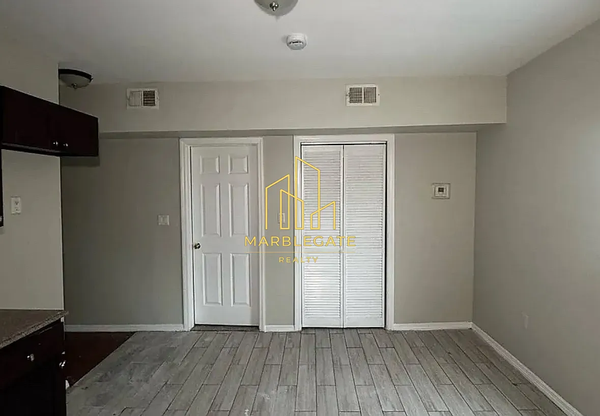 2 bed, 850 sqft, $1,775 — Photo 3