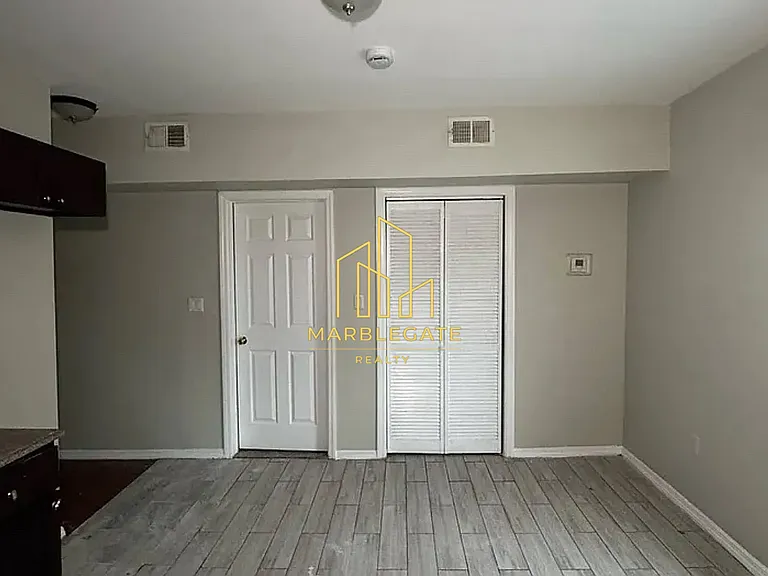 406 Park Ave #44 — Photo 3