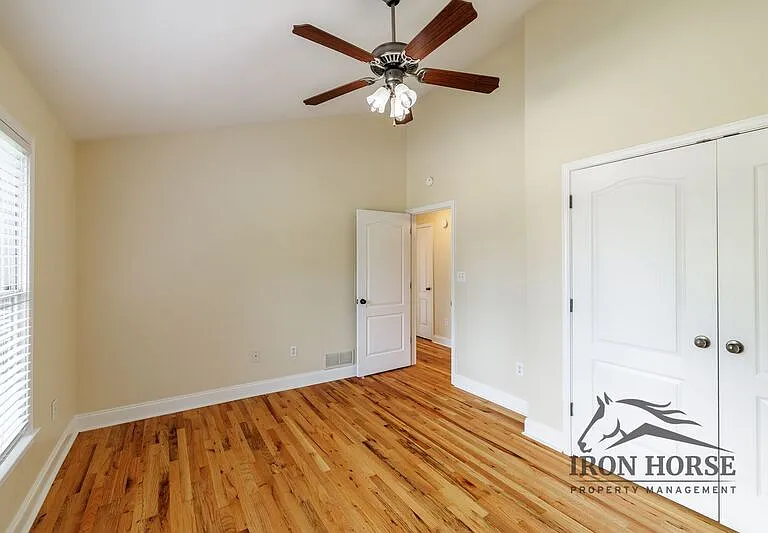 130 Mandy Dr — Photo 10