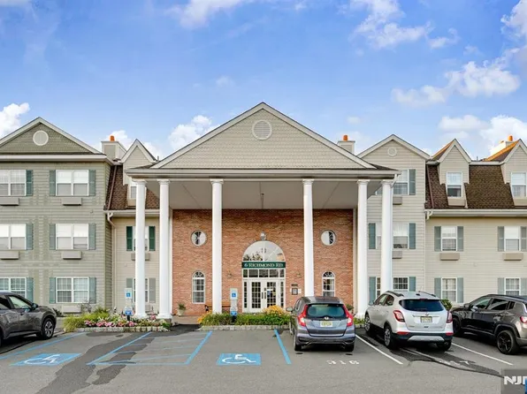 6315 Richmond Rd, West Milford, NJ 07480