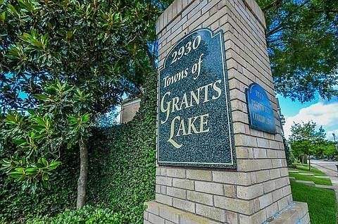 1st image of 2930 Grants Lake Blvd