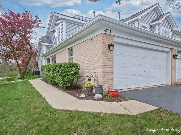 6781 E Monticello Ct, Gurnee, IL 60031