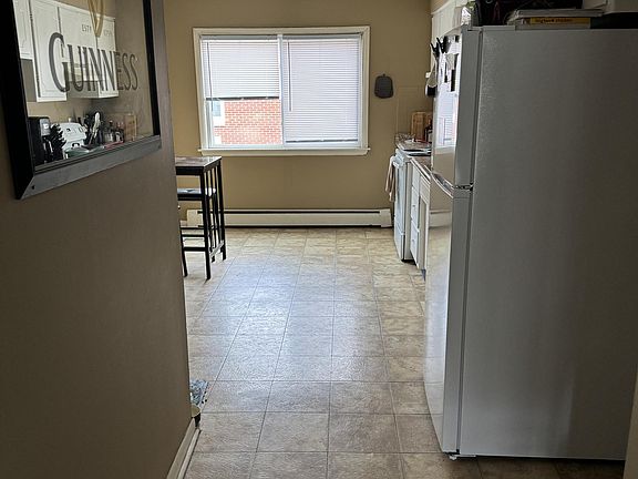 5th image of 713 W Church St #4