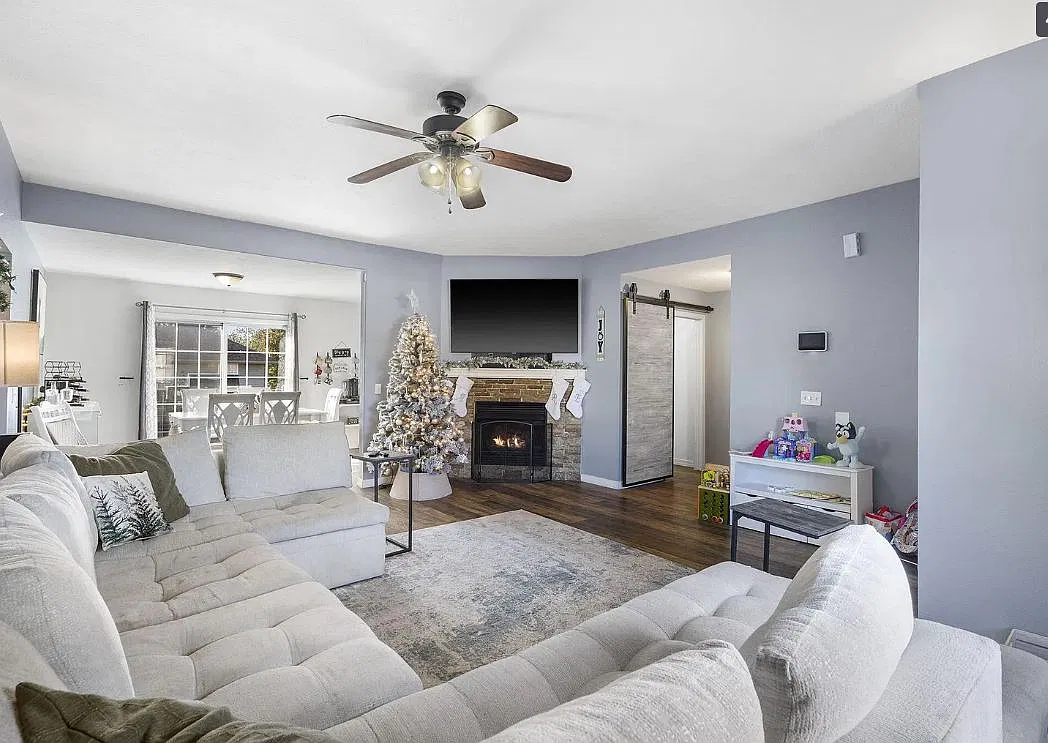3 bed, 1402 sqft, $1,600 — Photo 4