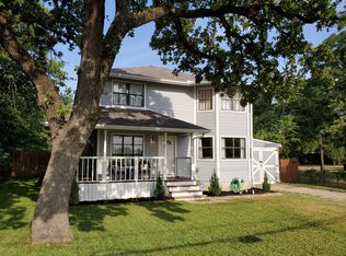 913 Corry A Edwards Dr, Kennedale, TX 76060