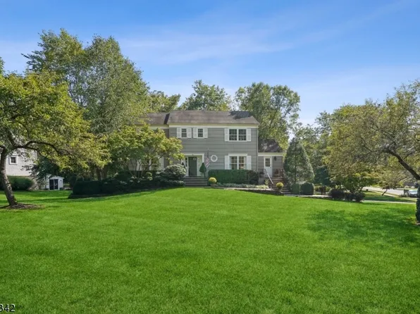 19 Beech Ct, Chatham Twp., NJ 07928