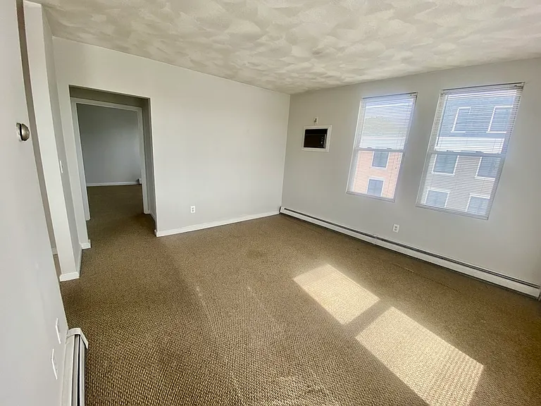 594 Somerville Ave #2B — Photo 19