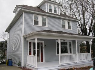 352 E State St, Nanticoke, PA 18634