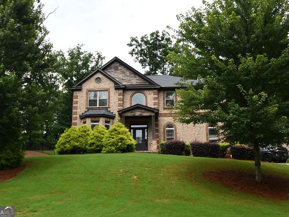 1st image of 1140 Riverhill Dr