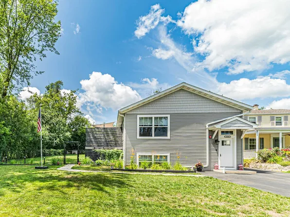 23694 N Park Rd, Lake Zurich, IL 60047