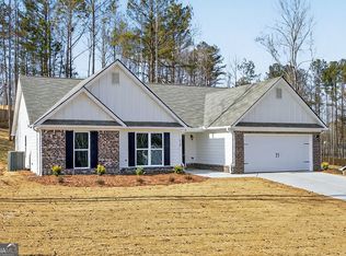 138 Airport Rd #14, Canon, GA 30520