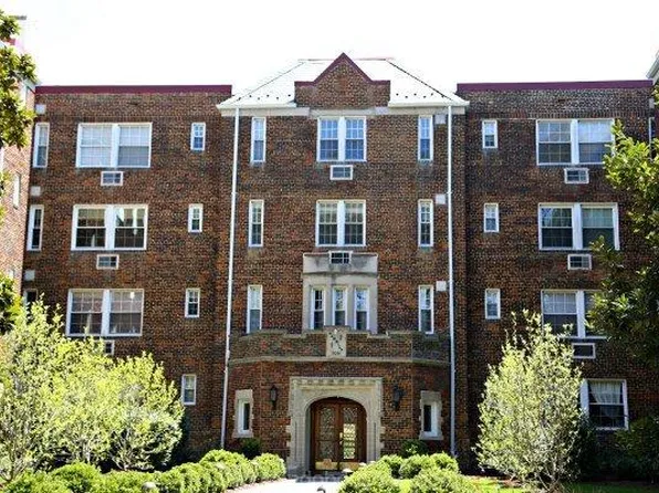 3051 Idaho Ave NW, Washington, DC 20016
