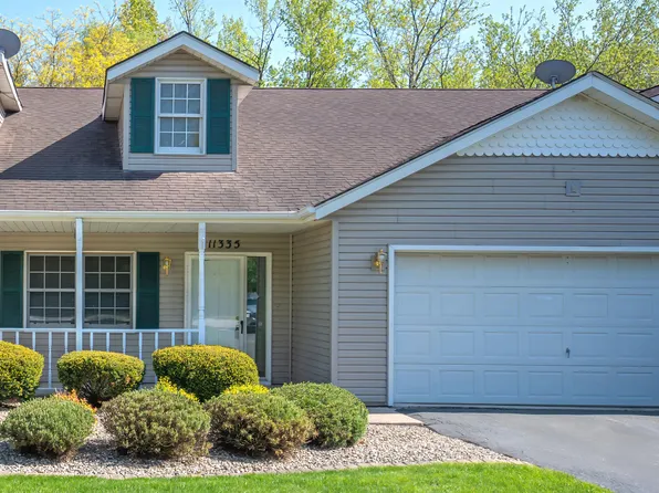 11335 Kelly Dr, Saint John, IN 46373