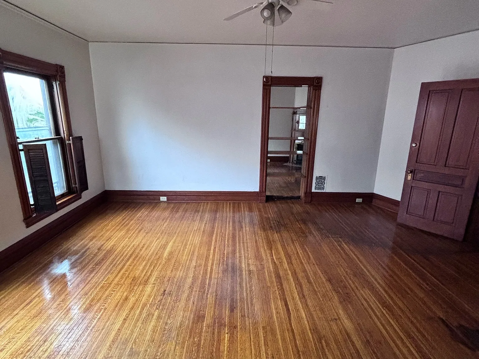 556 West 8th Street - 2 — Photo 4