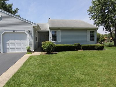 608 Lyon Ct, Buffalo Grove, IL, 60089