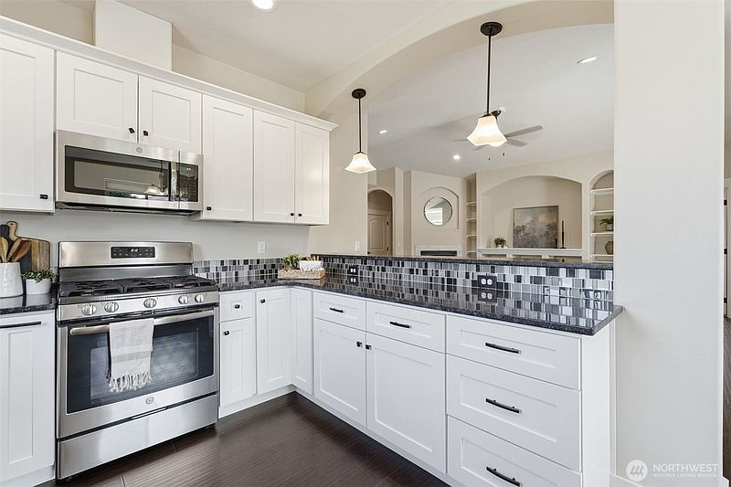 5th image of 4216 S Conway Place