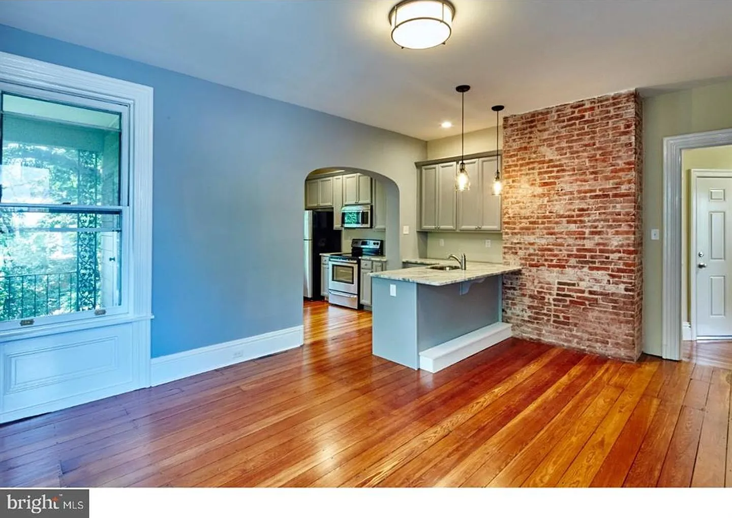 1300 Delaware Ave — Photo 2