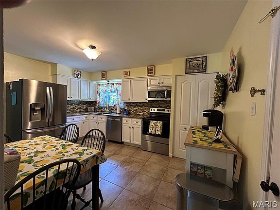 2nd image of 417 Iron Warrior Ln