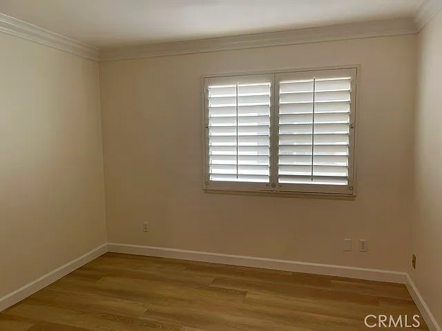 28 Granada — Photo 19