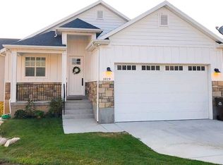 1019 W Park Springs Cir, Pleasant View, UT 84414