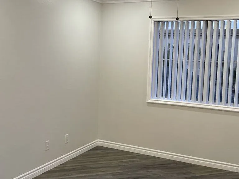 Villa De Adel Apts — Photo 184