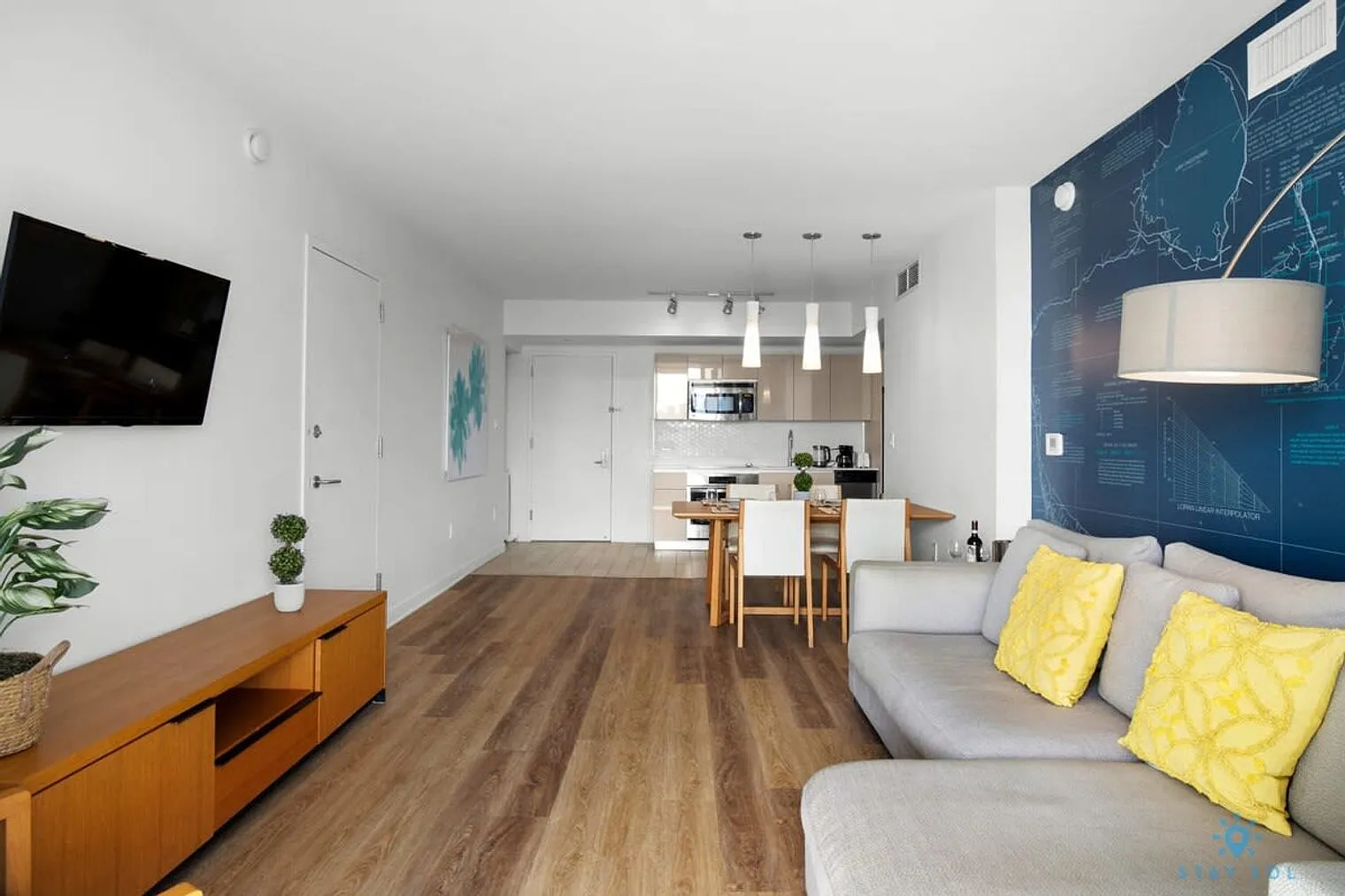 2 bed, 2.0 bath, 990 sqft, $4,397 — Photo 1