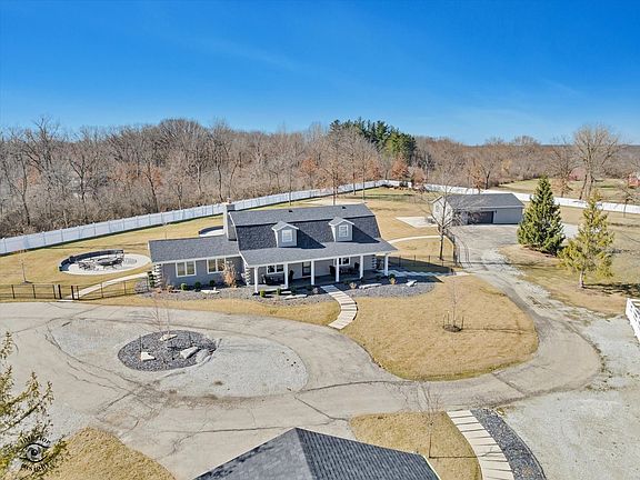 3rd image of 19840 S Schoolhouse Rd