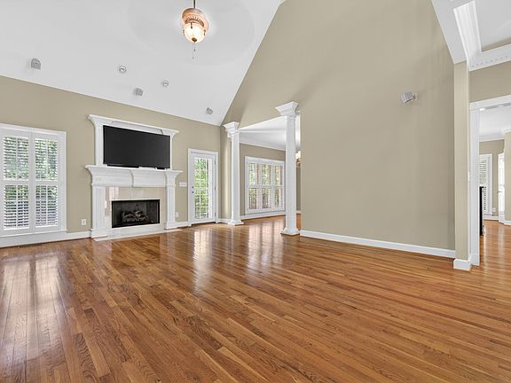 3rd image of 314 Highland Lakes Blvd