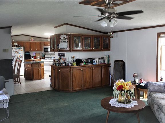 4th image of 39 Saint Pauls Dr