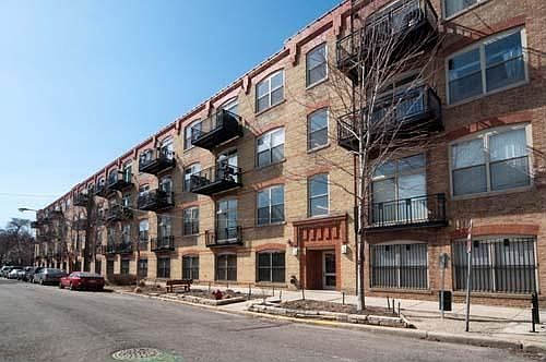 1st image of 1740 N Maplewood Ave #P-11