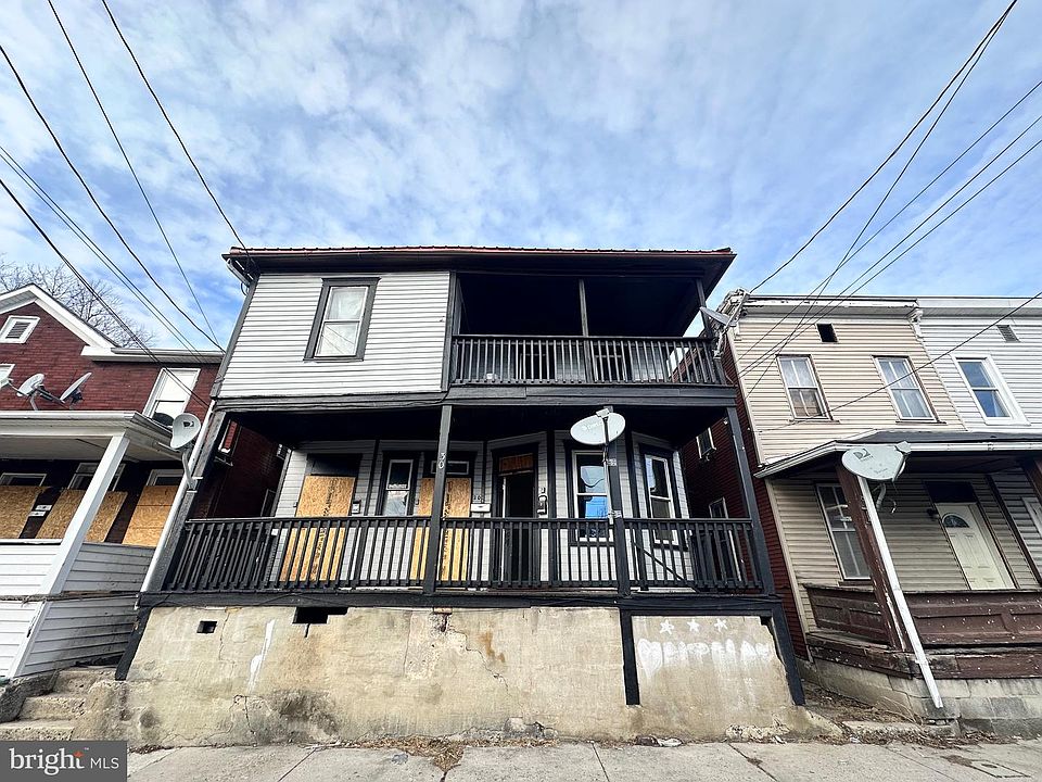 1st image of 30 W 1st St