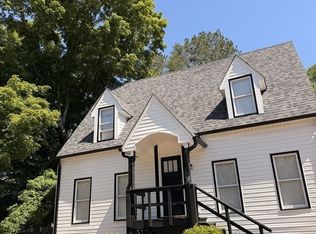122 Franklin Dr, Central, SC 29630