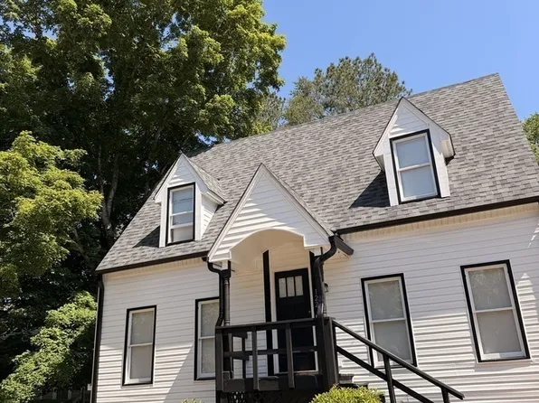 122 Franklin Dr, Central, SC 29630