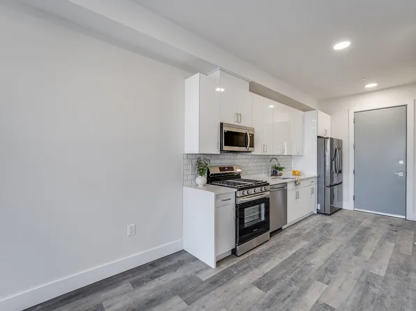 3443 Kennedy Boulevard image 4 of 17