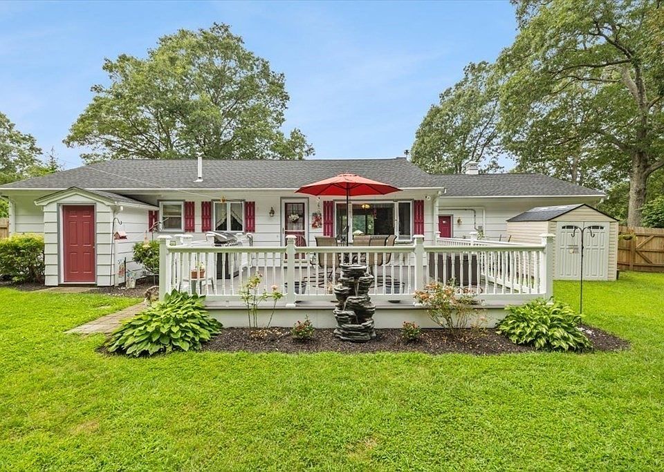 157 Fremont St, Taunton, MA 02780 Zillow