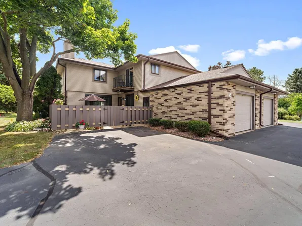 W178N9716 Riversbend CIRCLE WEST West, Germantown, WI 53022