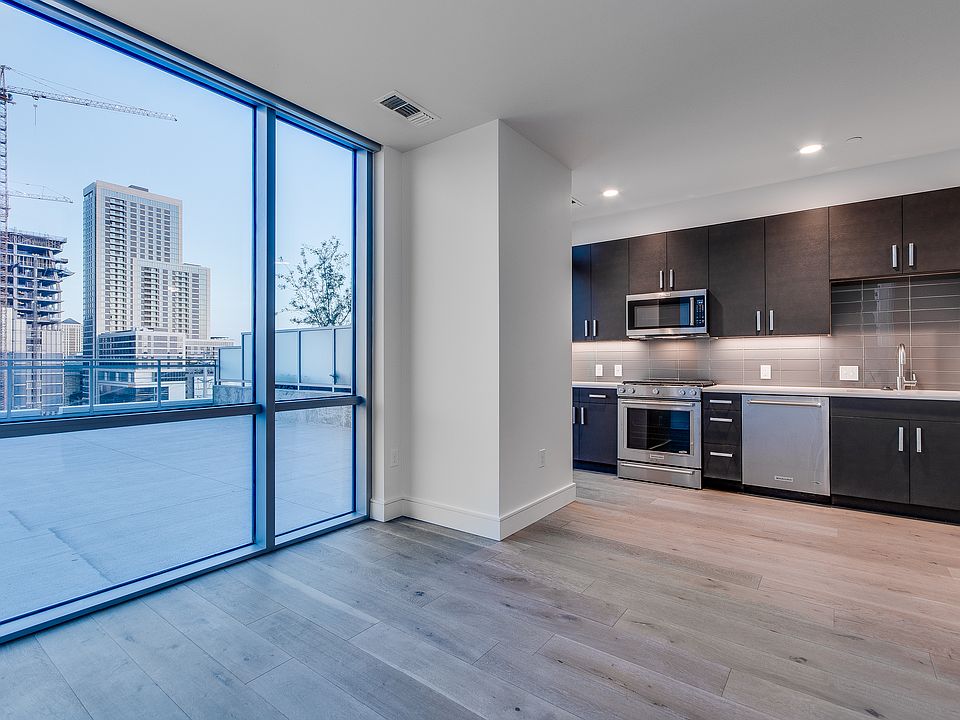 1st image of 222 West Ave #1001
