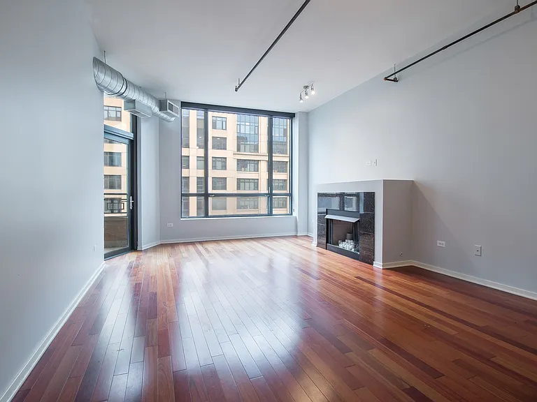 520 S State St #1403 — Photo 2