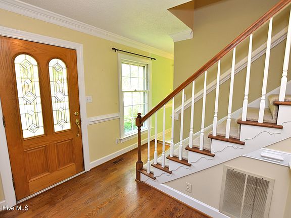 5th image of 120 Foxhall Drive